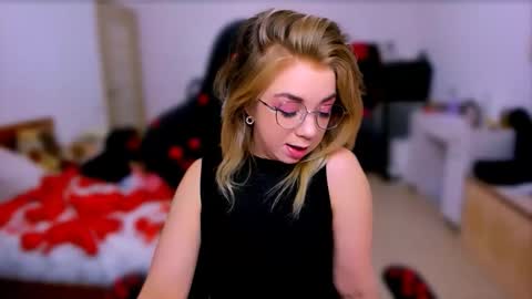 Snapshot of blinkofeyess chatting on 5, 3, 2026 Nicole online show from 5, 3, 2026