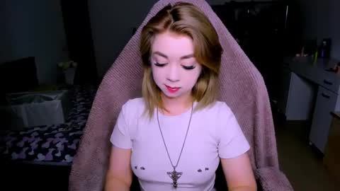 Snapshot of blinkofeyess chatting on 16, 5, 2026 Nicole online show from 16, 5, 2026