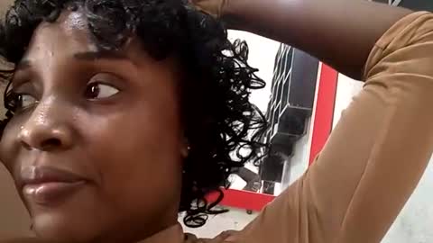 Snapshot of blktulipsxx chatting on 20, 1, 2025 Lola online show from 20, 1, 2025