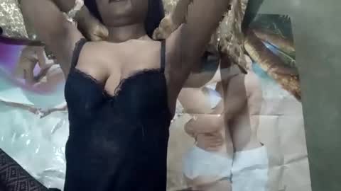 Snapshot of blktulipsxx chatting on 29, 10, 2025 Lola online show from 29, 10, 2025