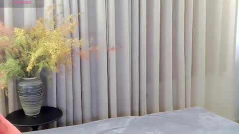 YoYo online show from 12, 1, 2025