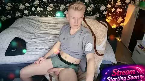 blond_boy69 online show from 24, 4, 2026