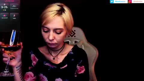 blond_ice_ann online show from 17, 6, 2026
