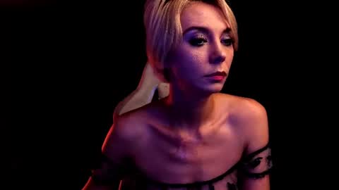 blond_ice_ann online show from 27, 7, 2026