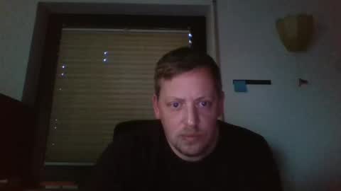 Snapshot of blonde32m chatting on 8, 12, 2024 blonde32m online show from 8, 12, 2024