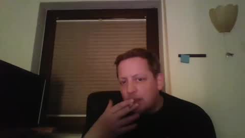 Snapshot of blonde32m chatting on 4, 1, 2025 blonde32m online show from 4, 1, 2025