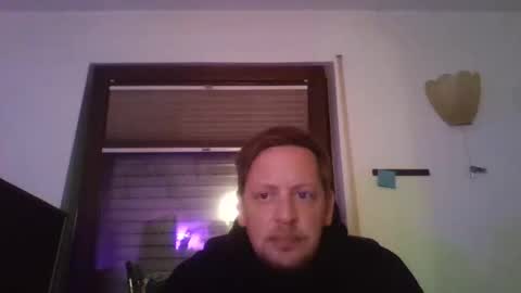 Snapshot of blonde32m chatting on 14, 9, 2025 blonde32m online show from 14, 9, 2025