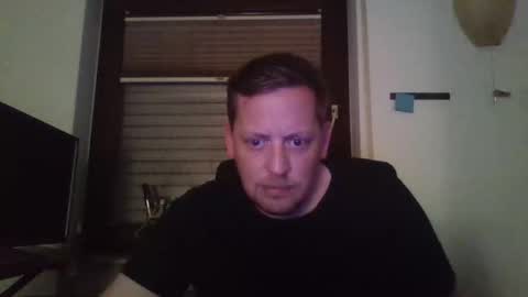 Snapshot of blonde32m chatting on 24, 9, 2025 blonde32m online show from 24, 9, 2025