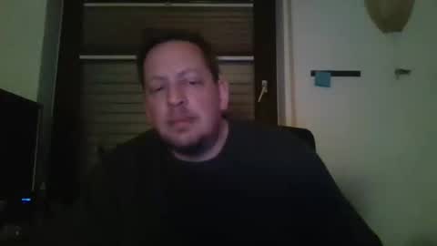 Snapshot of blonde32m chatting on 23, 11, 2025 blonde32m online show from 23, 11, 2025