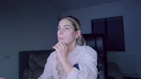 blonde4pasion online show from 5, 12, 2024