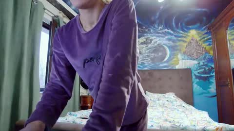 blonde4pasion online show from 8, 11, 2025