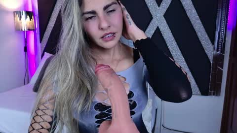 Snapshot of blonde_cat1515 chatting on 16, 5, 2026 alejandra online show from 16, 5, 2026