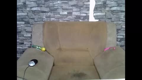 blonde_creamy online show from 20, 5, 2026
