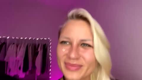 Snapshot of blonde_fuck_couple chatting on 26, 3, 2026 blonde_fuck_couple online show from 26, 3, 2026