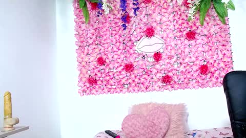 blonde_squirt_ online show from 3, 1, 2025