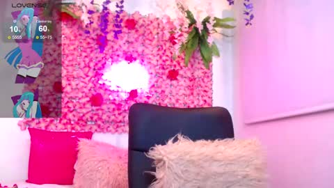 blonde_squirt_ online show from 5, 3, 2025