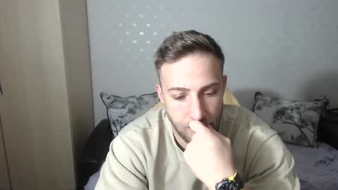 Snapshot of blondeagle chatting on 18, 12, 2024 Mr Blond online show from 18, 12, 2024