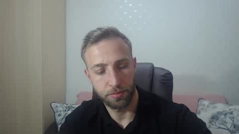 Snapshot of blondeagle chatting on 5, 4, 2026 Mr Blond online show from 5, 4, 2026