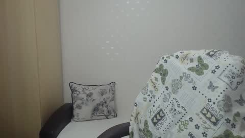 Snapshot of blondeagle chatting on 19, 4, 2026 Mr Blond online show from 19, 4, 2026