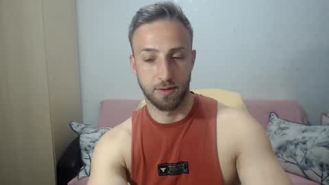 Snapshot of blondeagle chatting on 25, 5, 2026 Mr Blond online show from 25, 5, 2026
