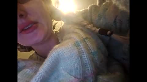 Snapshot of blondebellaaa3 chatting on 14, 1, 2025 Gia online show from 14, 1, 2025