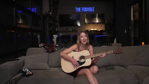 blondefoxsilverfox online show from 4, 11, 2025