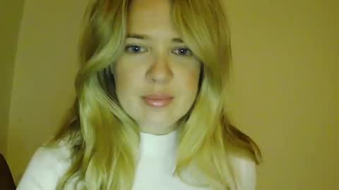 Snapshot of blondie6767 chatting on 19, 10, 2025 blondie6767 online show from 19, 10, 2025