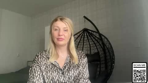 blondie_xoxoxo online show from 23, 4, 2026