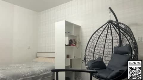 Snapshot of blondie_xoxoxo chatting on 5, 5, 2026 blondie_xoxoxo online show from 5, 5, 2026