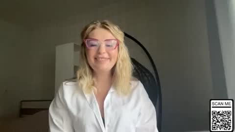 blondie_xoxoxo online show from 26, 6, 2026