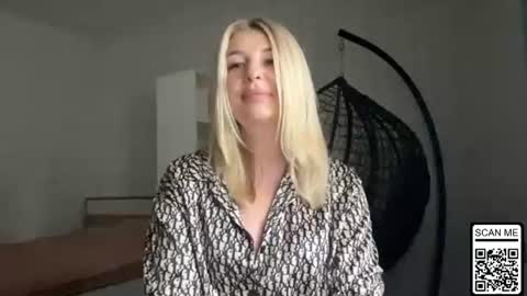 blondie_xoxoxo online show from 27, 6, 2026