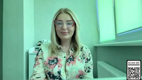 blondie_xoxoxo online show from 14, 7, 2026