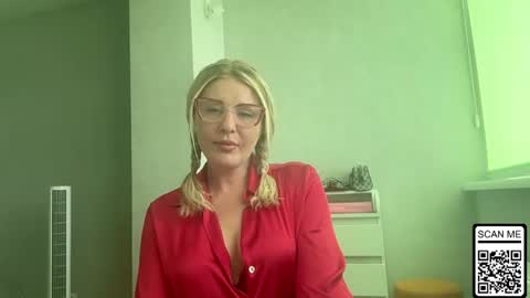 blondie_xoxoxo online show from 17, 7, 2026