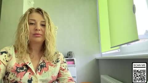 blondie_xoxoxo online show from 20, 7, 2026