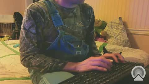 Snapshot of blondieblu89 chatting on 18, 2, 2025 First Time College Boy online show from 18, 2, 2025
