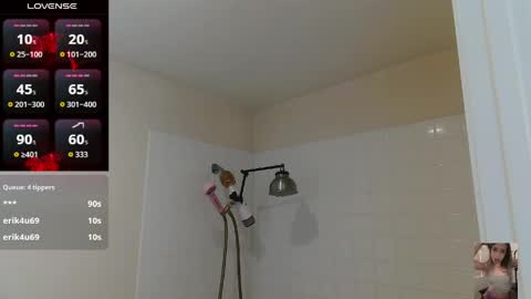 Snapshot of blondiebubblebooty chatting on 3, 5, 2026 Bubbles online show from 3, 5, 2026