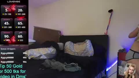 Snapshot of blondiebubblebooty chatting on 22, 6, 2026 Bubbles online show from 22, 6, 2026