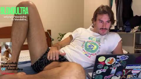 Snapshot of blondultra chatting on 15, 6, 2026 blondultra online show from 15, 6, 2026