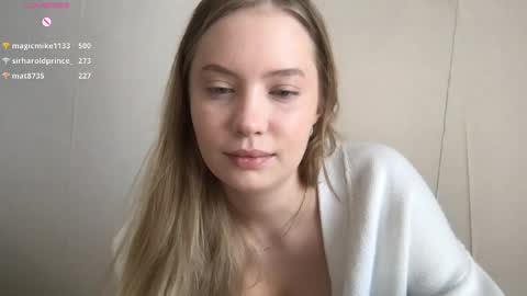 Blondy bunny online show from 15, 4, 2026