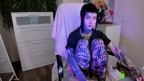 Snapshot of blood__mary chatting on 11, 5, 2026 Mary online show from 11, 5, 2026