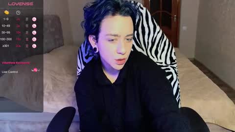 Snapshot of blooming_soul chatting on 10, 3, 2025 blooming_soul online show from 10, 3, 2025