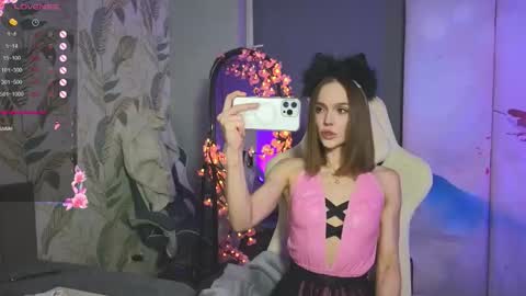 Snapshot of bloominglucy chatting on 14, 9, 2025 lucy online show from 14, 9, 2025