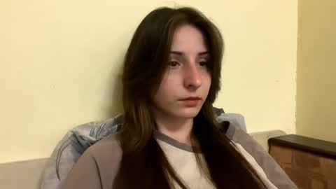 bloomsakuraa online show from 6, 4, 2026