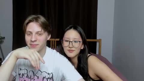 Sasha and Maria online show from 3, 11, 2025