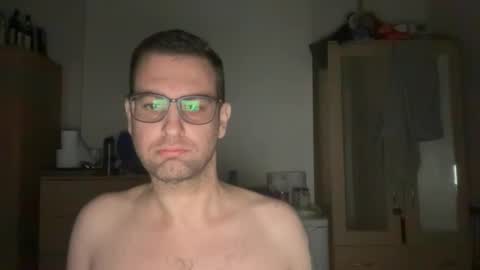 Snapshot of blue_eyes_85 chatting on 22, 12, 2024 blue_eyes_85 online show from 22, 12, 2024