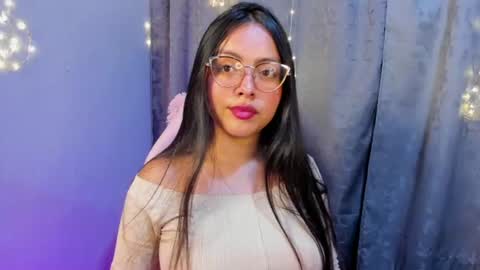 Snapshot of blue_sky18 chatting on 11, 6, 2026 hanna online show from 11, 6, 2026