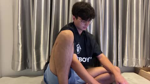 Snapshot of bluedaan chatting on 4, 12, 2024 Daan online show from 4, 12, 2024