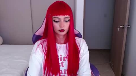 Snapshot of bluee_v chatting on 28, 5, 2026 Im Abril .. Nice to meet you thumb up me please its important INDEPENDENT MODEL online show from 28, 5, 2026