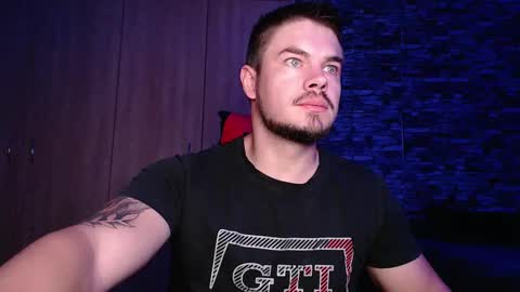 blueeyeboy0 online show from 17, 2, 2025