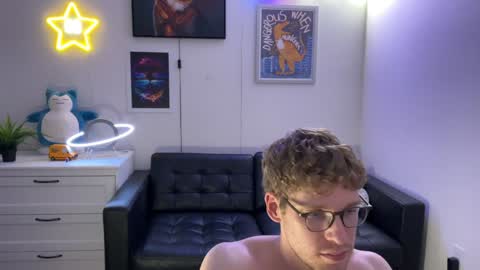 Snapshot of blueeyedtallguy chatting on 2, 12, 2024 blueeyedtallguy online show from 2, 12, 2024